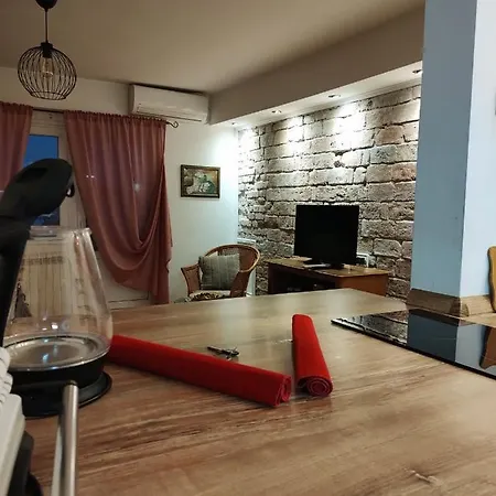 Apartment Alexandar